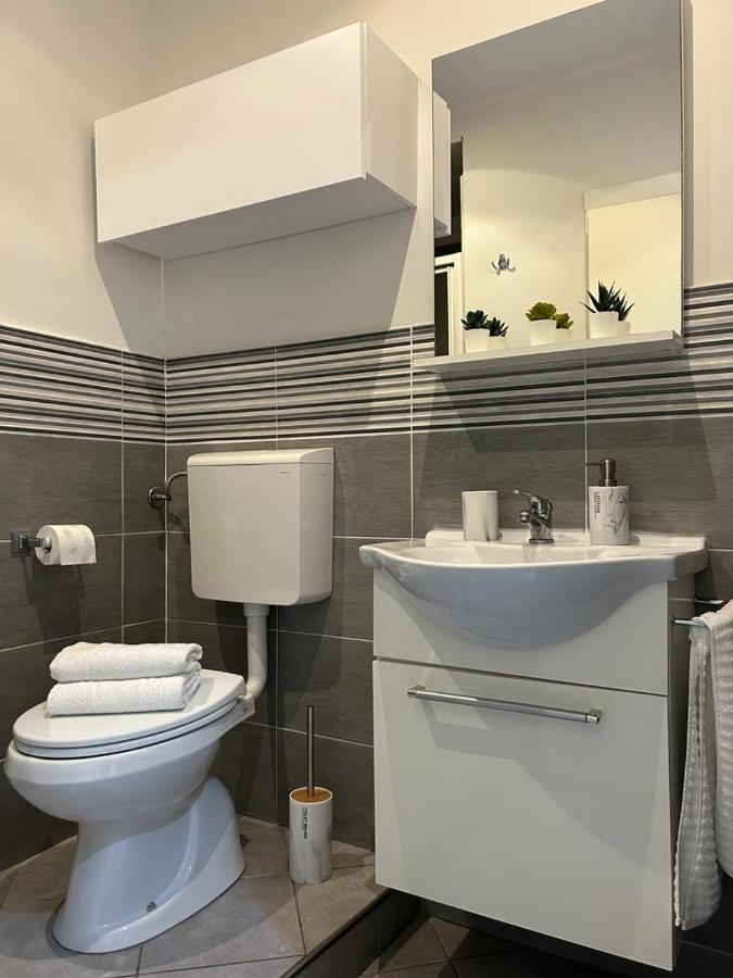 Casa Bezzecca La Spezia Apartment Bagian luar foto